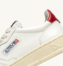 BASKET MEDALIST LOW EN CUIR BLANC ET ROUGE AUTRY
