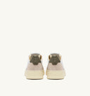 BASKET AUTRY MEDALIST LOW CUIR BLANC ET BEIGE ET DAIM