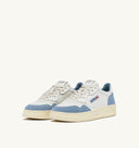 BASKET AUTRY MEDALIST LOW CUIR BLANC ET DAIM BLEU