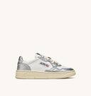BASKET MEDALIST LOW EN CUIR E BICOLOR BLANC ET SILVER Autry