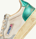 BASKETS SUPER VINTAGE LOW EN CUIR BLANC ARGENT ET AQUA