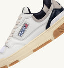 BASKET CLC EN CUIR BLANC ET BLEU AUTRY