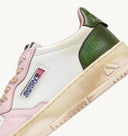 BASKET AUTRY MEDALIST LOW VINTAGE EN CUIR BLANC ET VERT