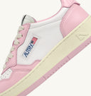 BASKET MEDALIST BAISSE EN CUIR BICOLORE BLANC ET ROSE Autry