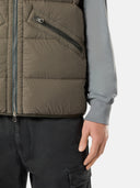 G0828 SEAMLESS TUNNEL NYLON DOWN -TC Stone Island