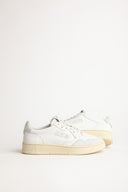 BASKET AUTRY MEDALIST LOW CUIR BLANC