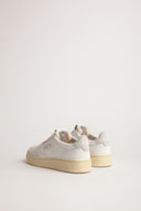 BASKET AUTRY MEDALIST LOW CUIR BLANC