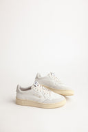 BASKET AUTRY MEDALIST LOW CUIR BLANC