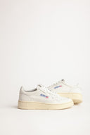 BASKET AUTRY MEDALIST LOW CUIR BLANC