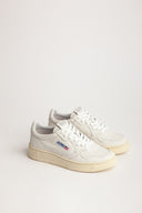 BASKET AUTRY MEDALIST LOW CUIR BLANC