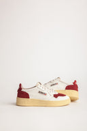 BASKET AUTRY MEDALIST LOW CUIR BLANC ET DAIM POURPRE