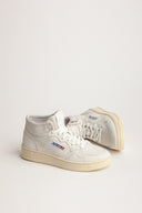 BASKET AUTRY MEDALIST MID EN CUIR BLANC
