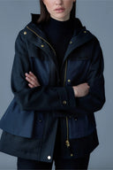 Manteau en duvet léger style cape ADIE Strech Mackage