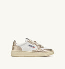 BASKET MEDALIST LOW BICOLOR EN CUIR BLANC ET PLATINE METALLISE