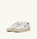 BASKET MEDALIST LOW EN CUIR BLANC ET POWDER ET DAIM BEIGE