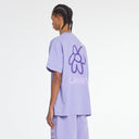 T-shirt à motif de fleurs violettes