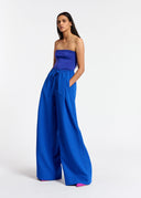 Pantalon bleu aux jambes larges Essentiel