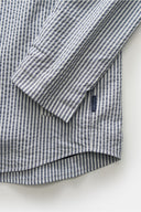 Seersucker Overshirt' with grey-blue and white stripes a trip in a bag