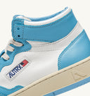 BASKET AUTRY MID CUIR BLANC BLEU