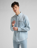 chemise Lee. RIVETED SHIRT IN ICE BLUE