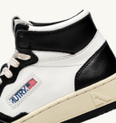 sneakers Autry MEDALIST LOW EN CUIR BLANC NOIR