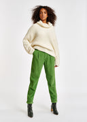 pantalon ESSENTIEL Pantalon en velours vert