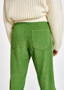 pantalon ESSENTIEL Pantalon en velours vert