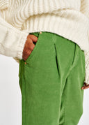 pantalon ESSENTIEL Pantalon en velours vert