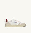 sneakers Autry MEDALIST LOW SNEAKER IN SUEDE E PELLE BIANCA E ROSSO